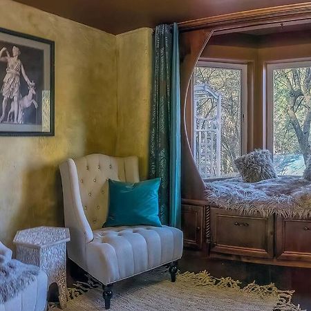 アシュランド European Style Straw Bale Retreatヴィラ エクステリア 写真