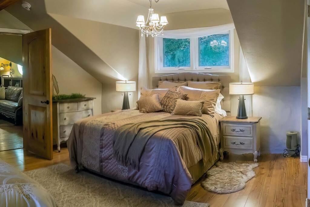アシュランド European Style Straw Bale Retreatヴィラ エクステリア 写真