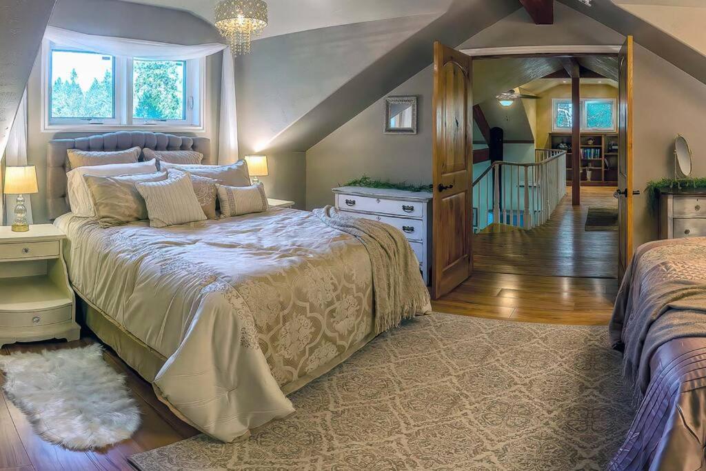アシュランド European Style Straw Bale Retreatヴィラ エクステリア 写真